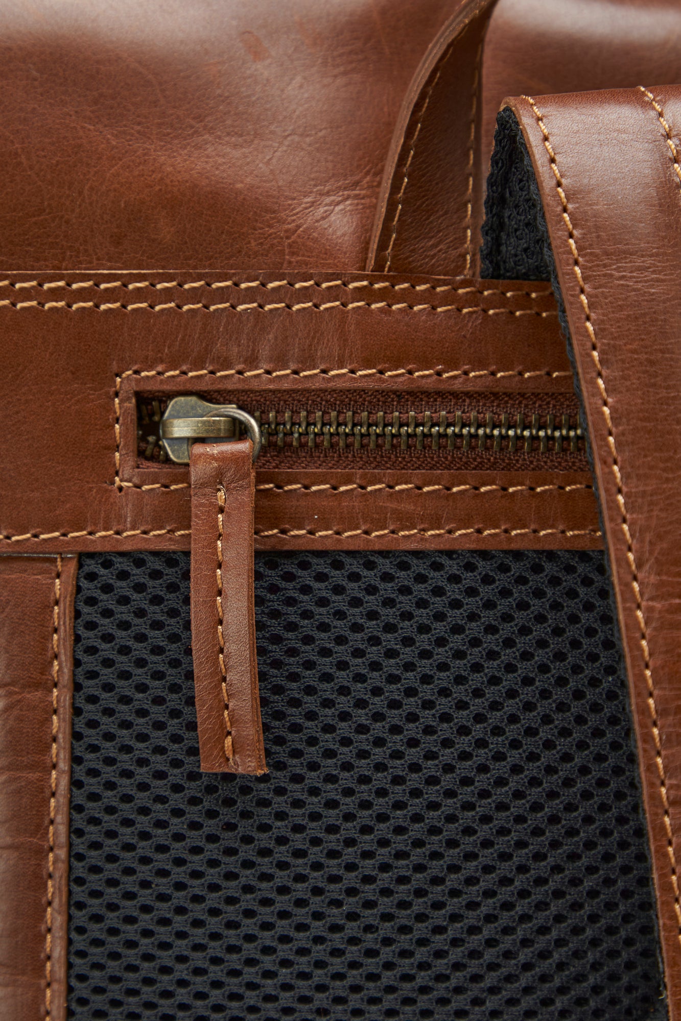 Leather Line Backpack Cognac
