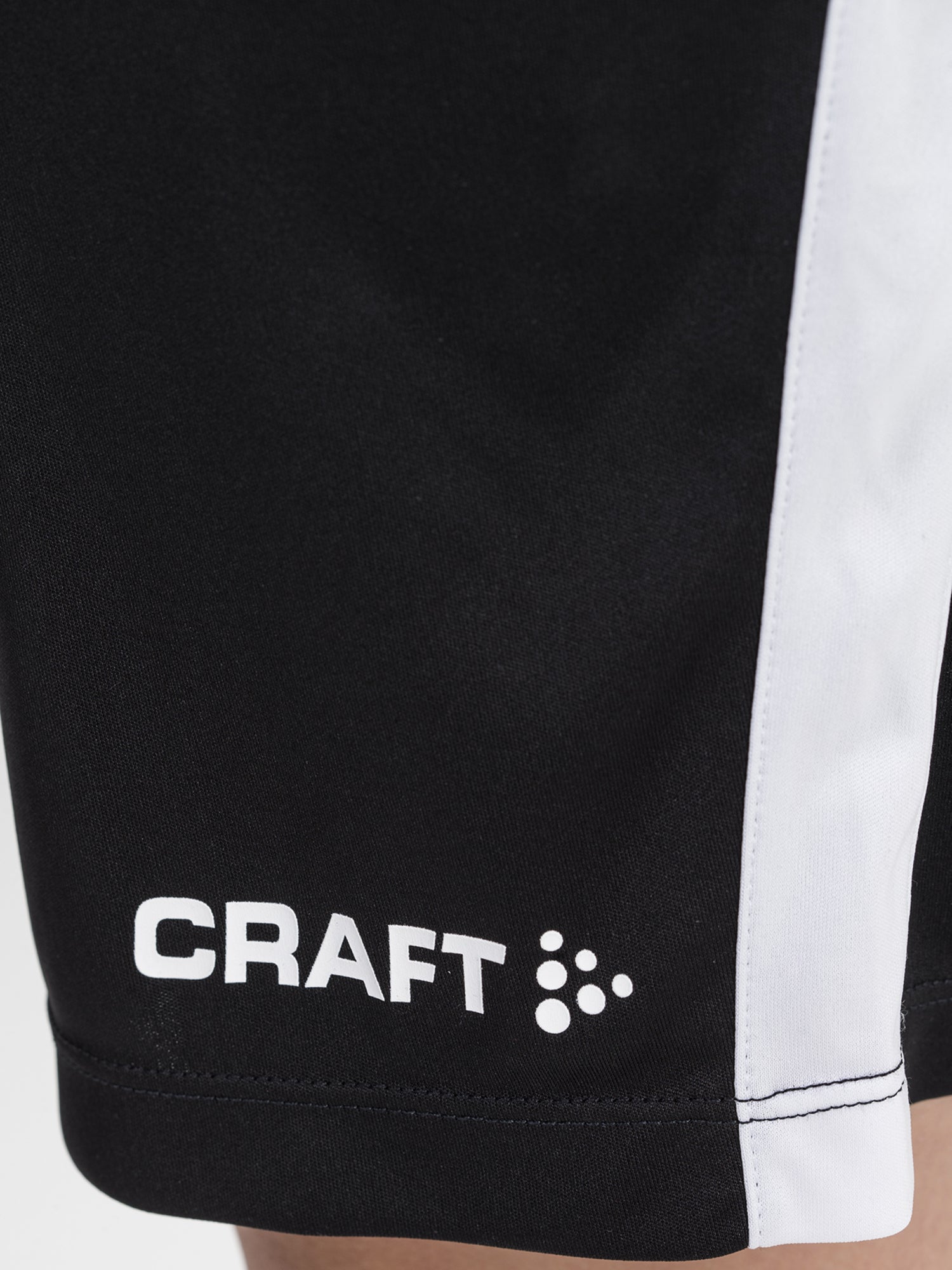 Progress Longer Shorts Contrast W