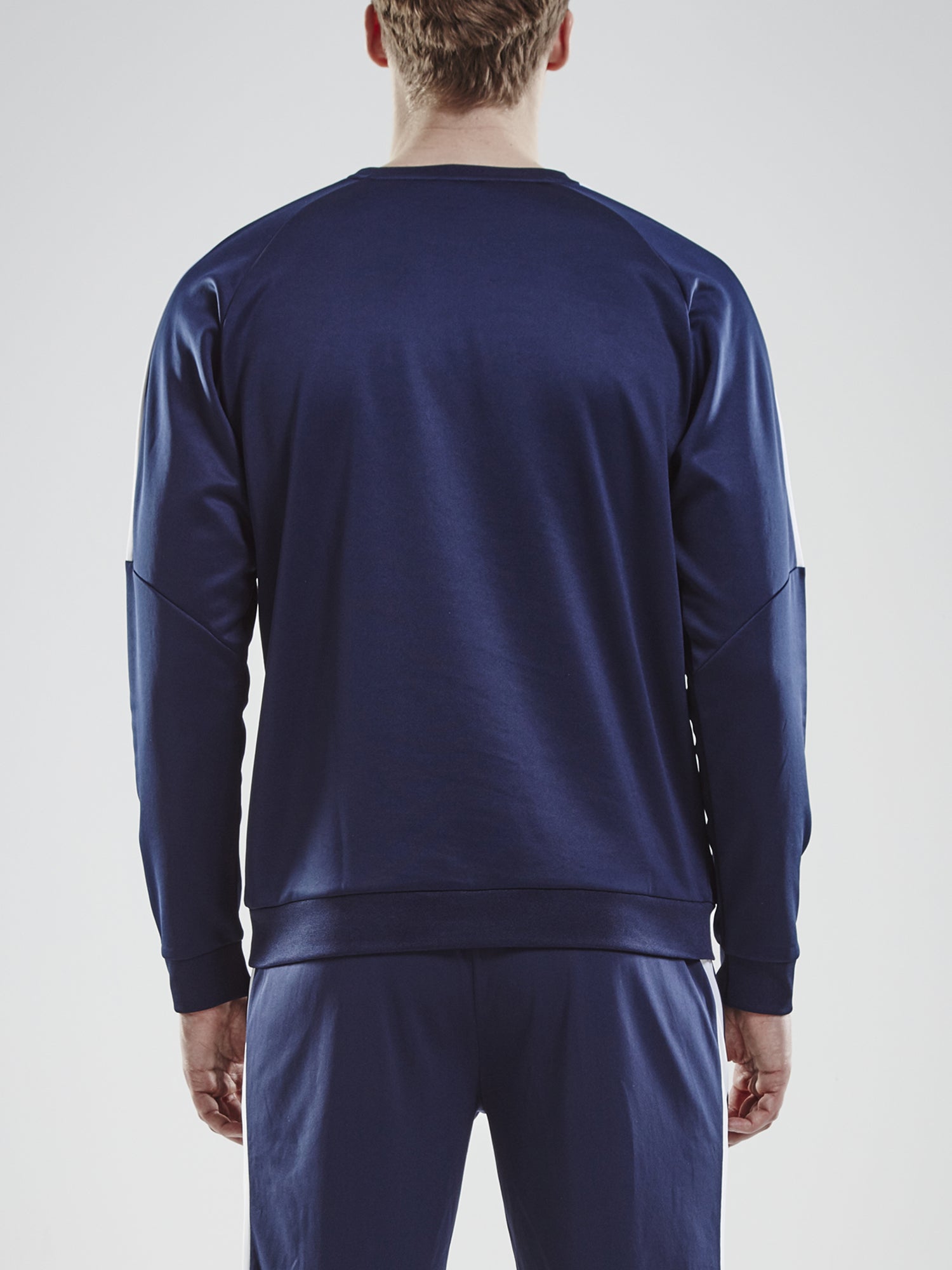 Progress R-Neck Sweater M