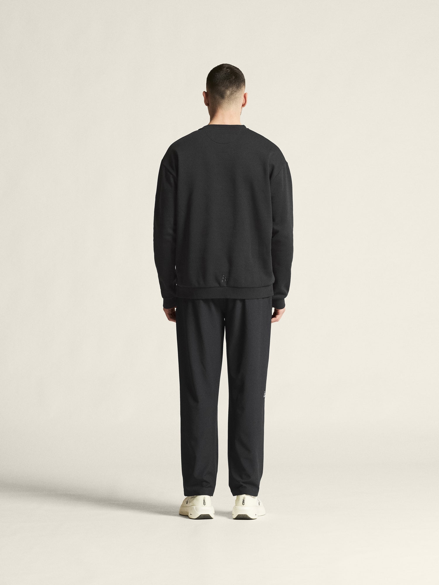 Community 2.0 R Neck M