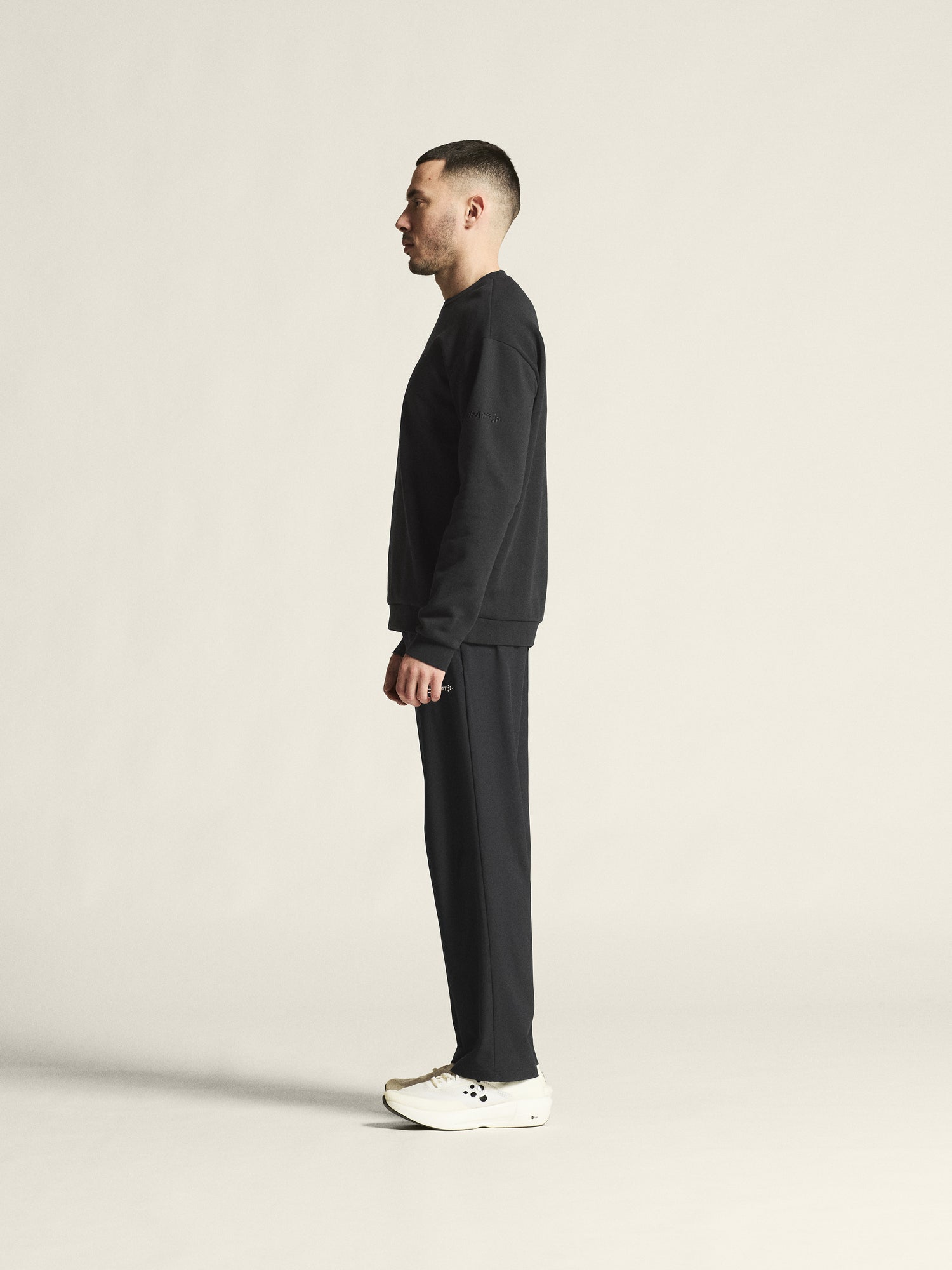 Community 2.0 R Neck M