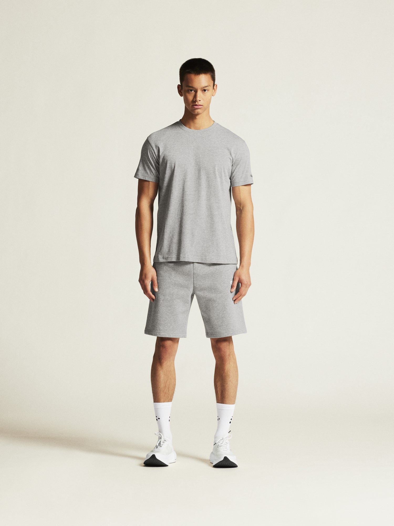 Community 2.0 Tee M