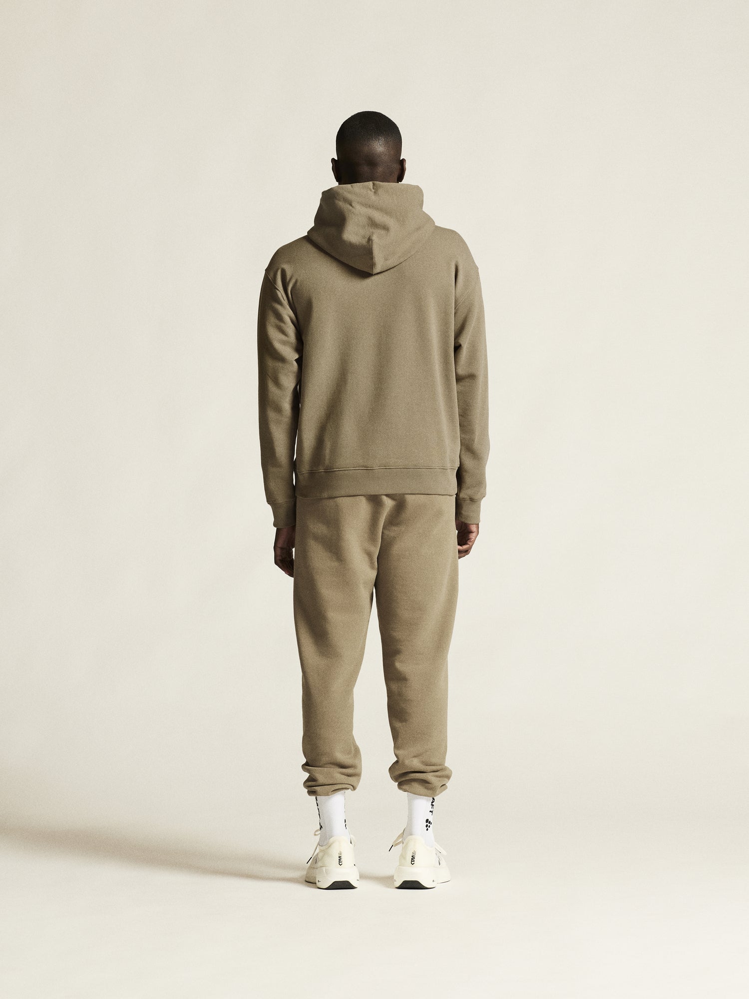 Frequent Hoodie M