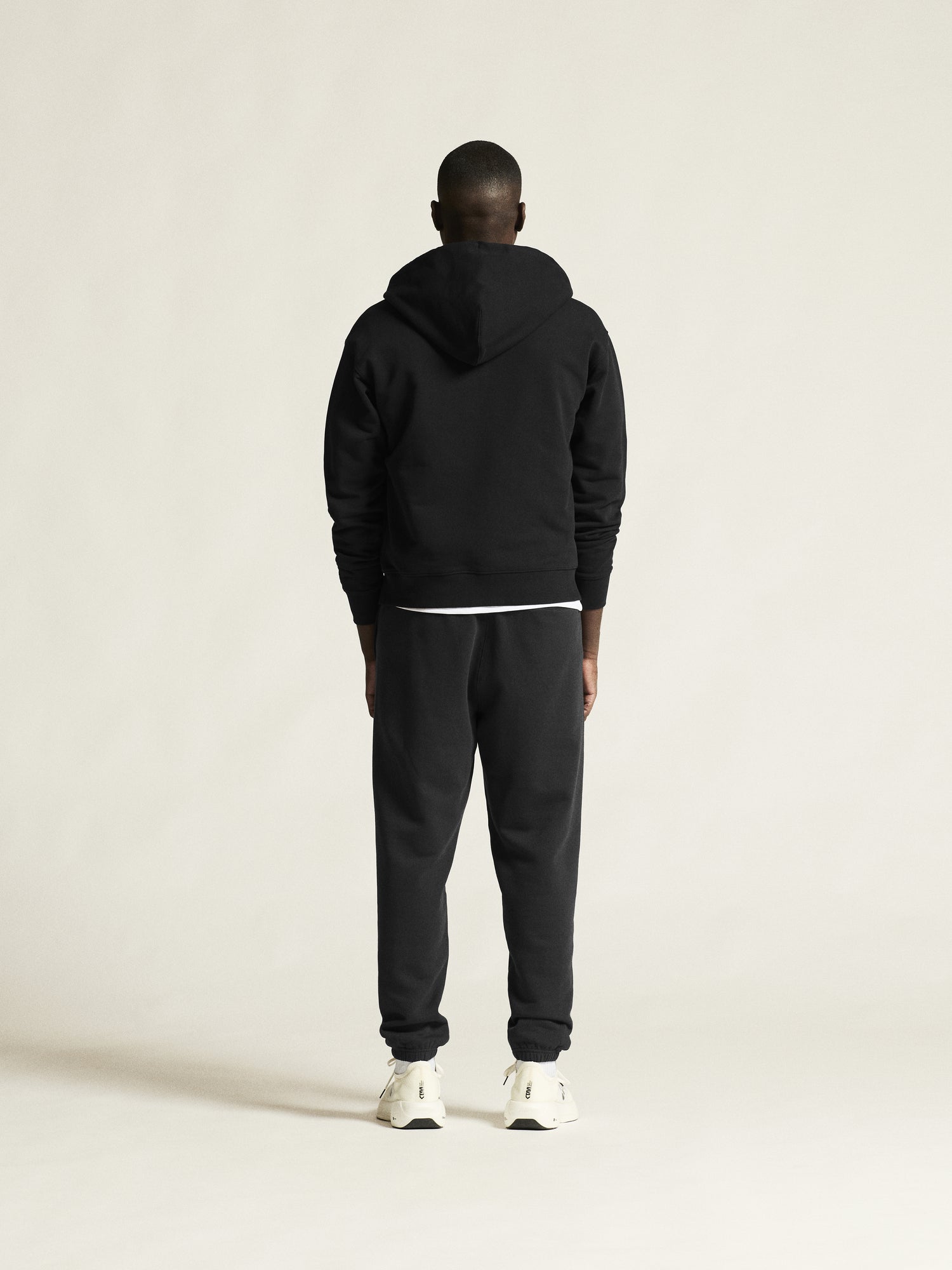 Frequent Sweatpants M
