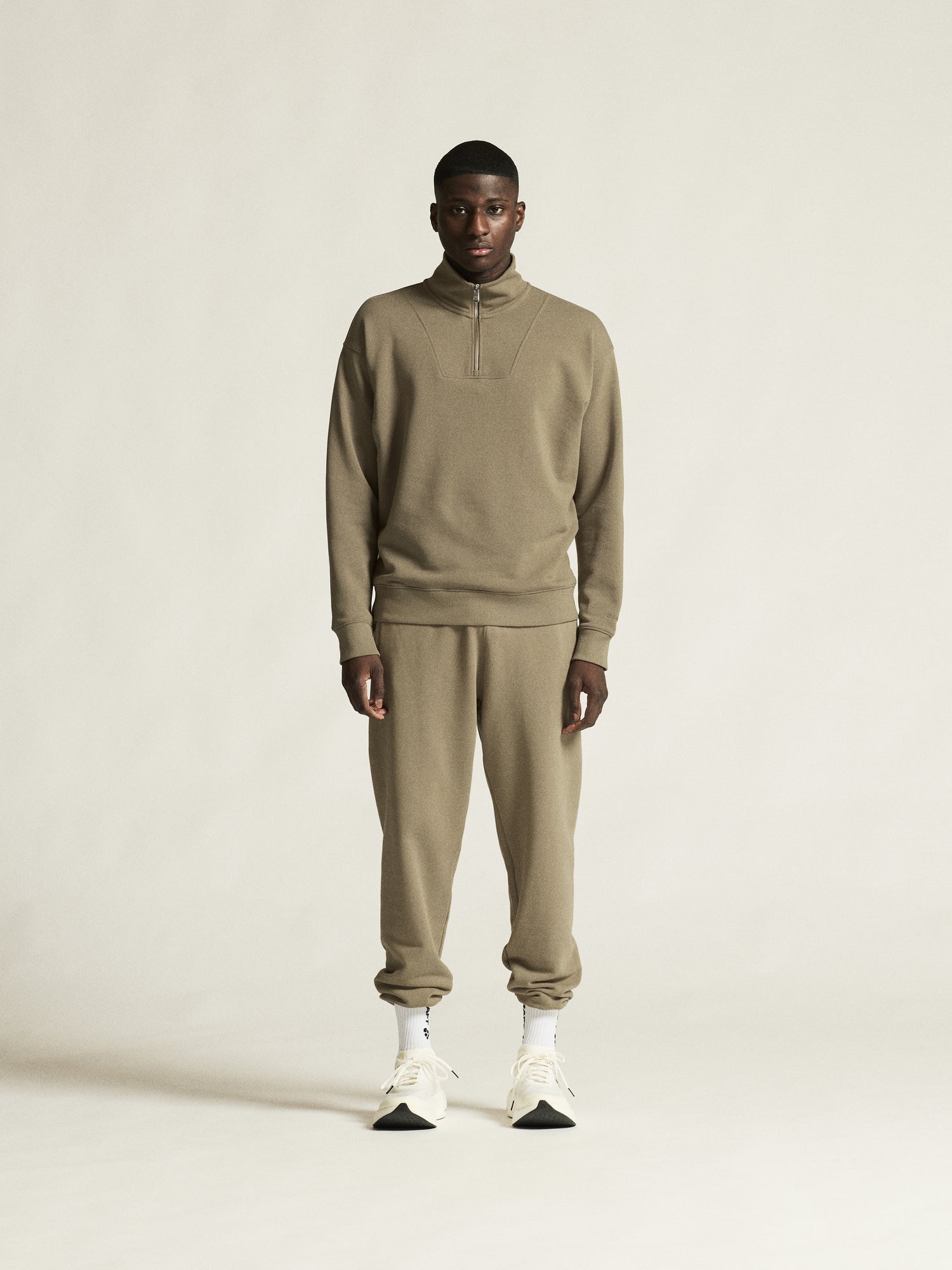 Frequent HZ Sweatshirt M