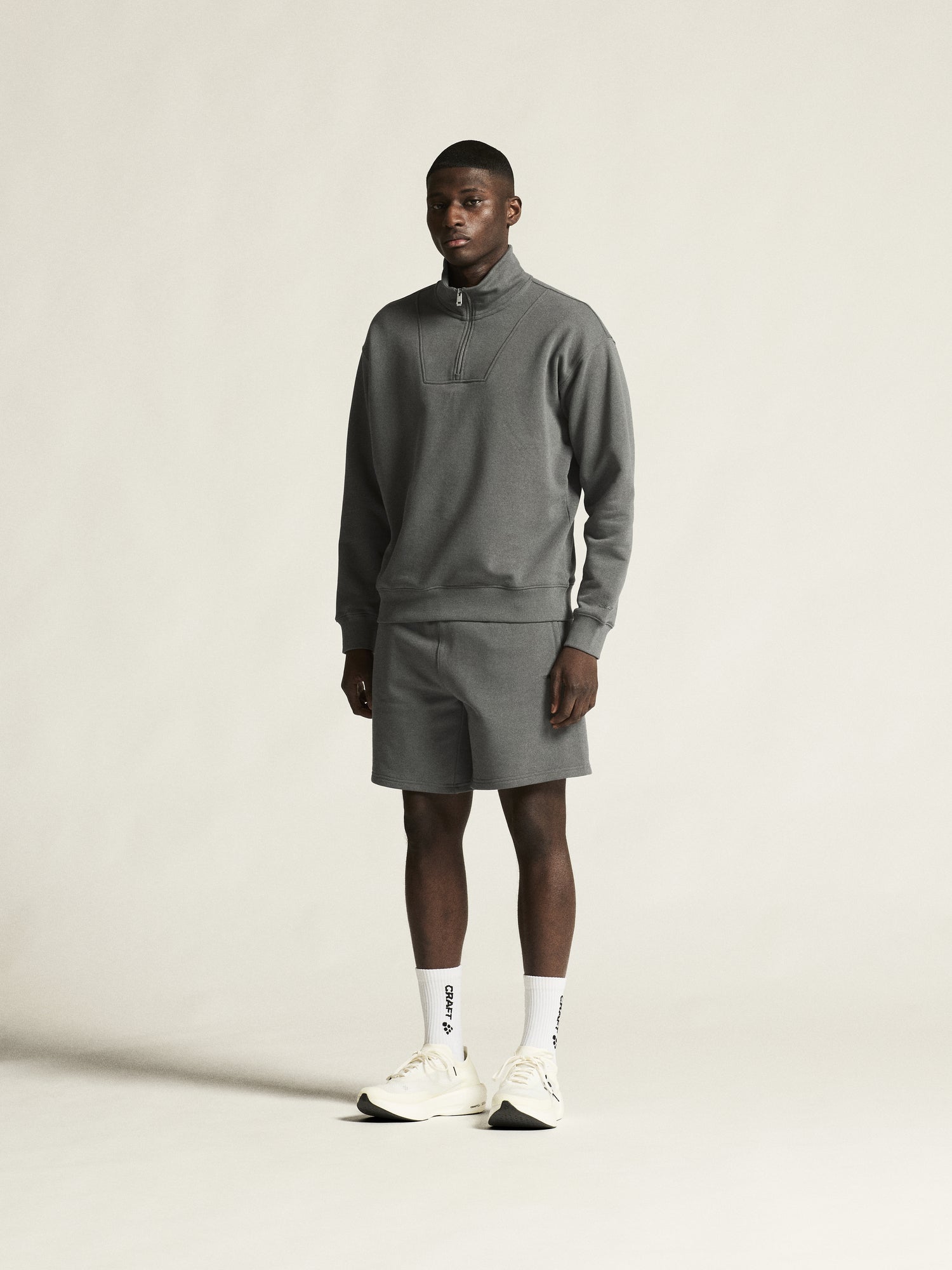 Frequent HZ Sweatshirt M