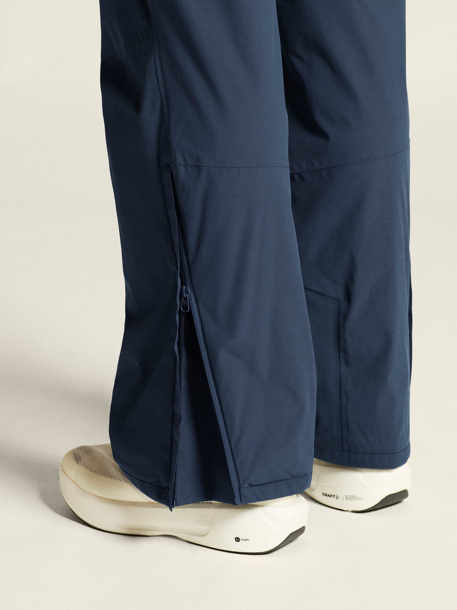 Explore Padded Pants M