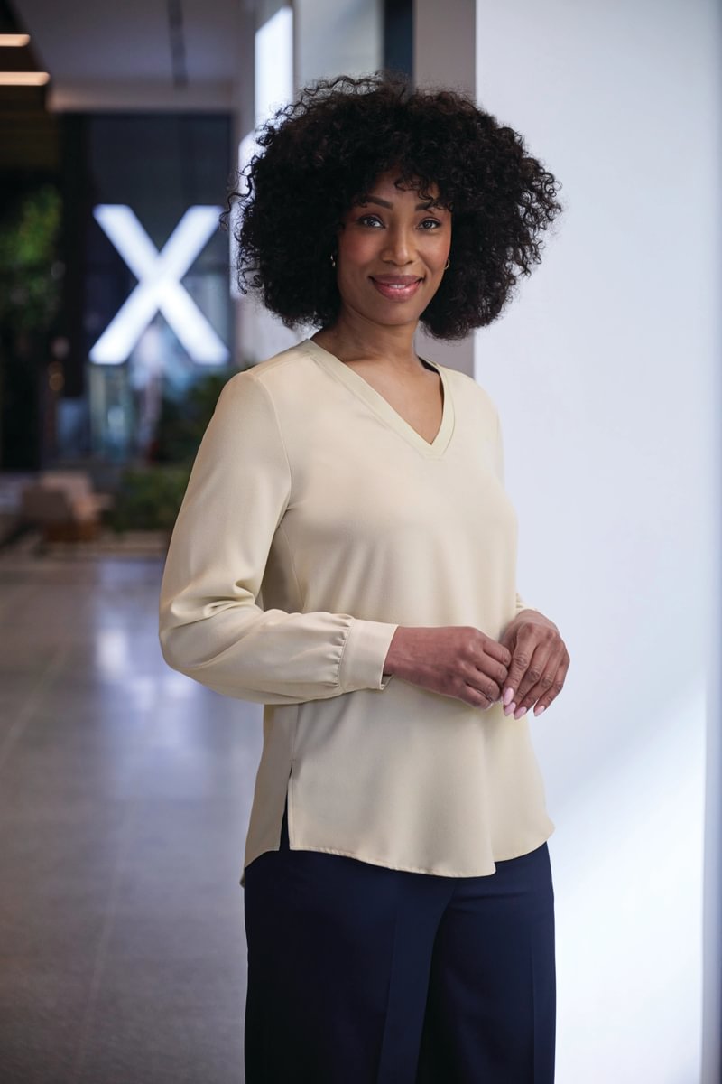 Como V-Neck L/E crepe (D) - TV2418