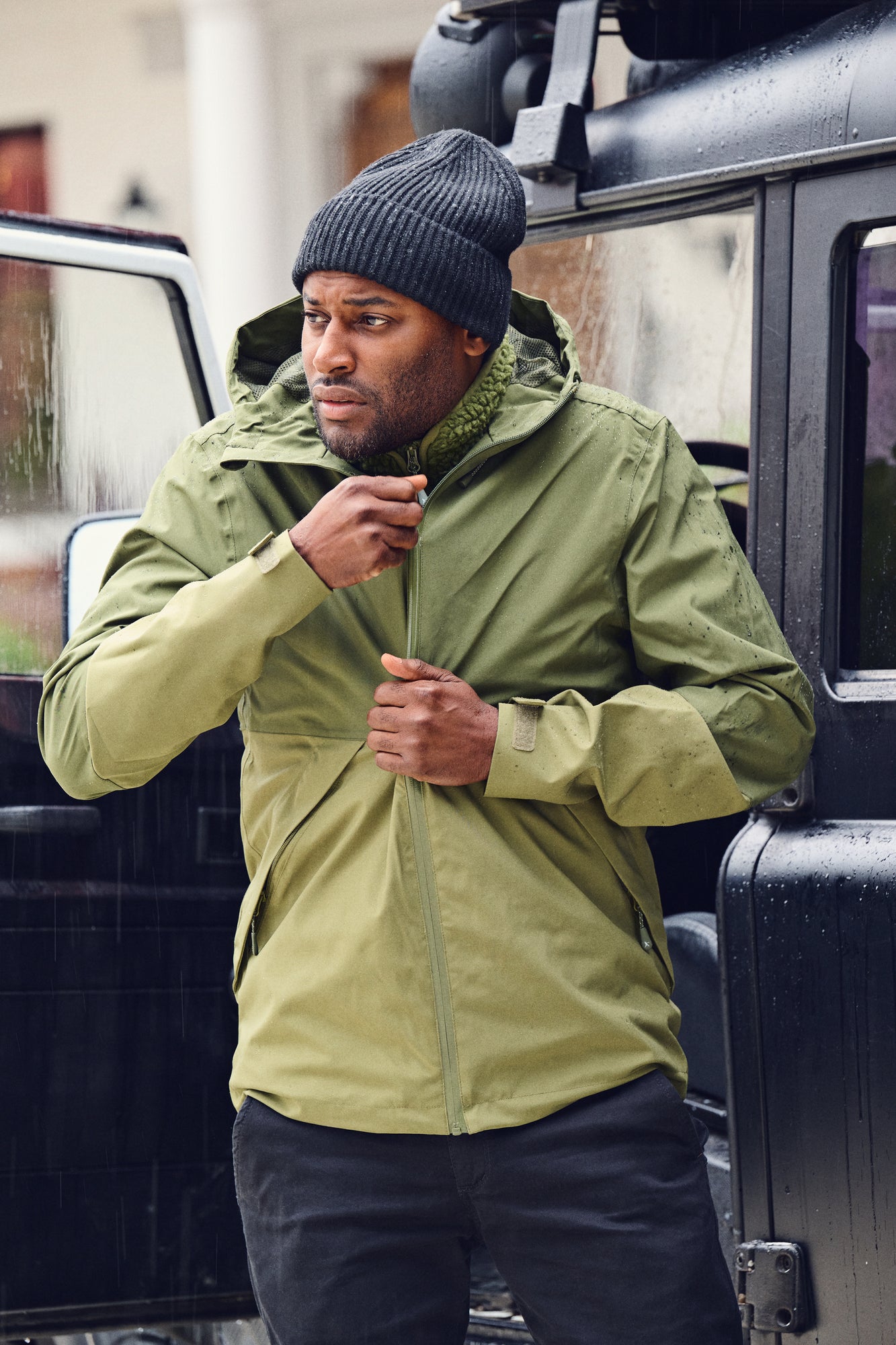 Kingsley Vest Black