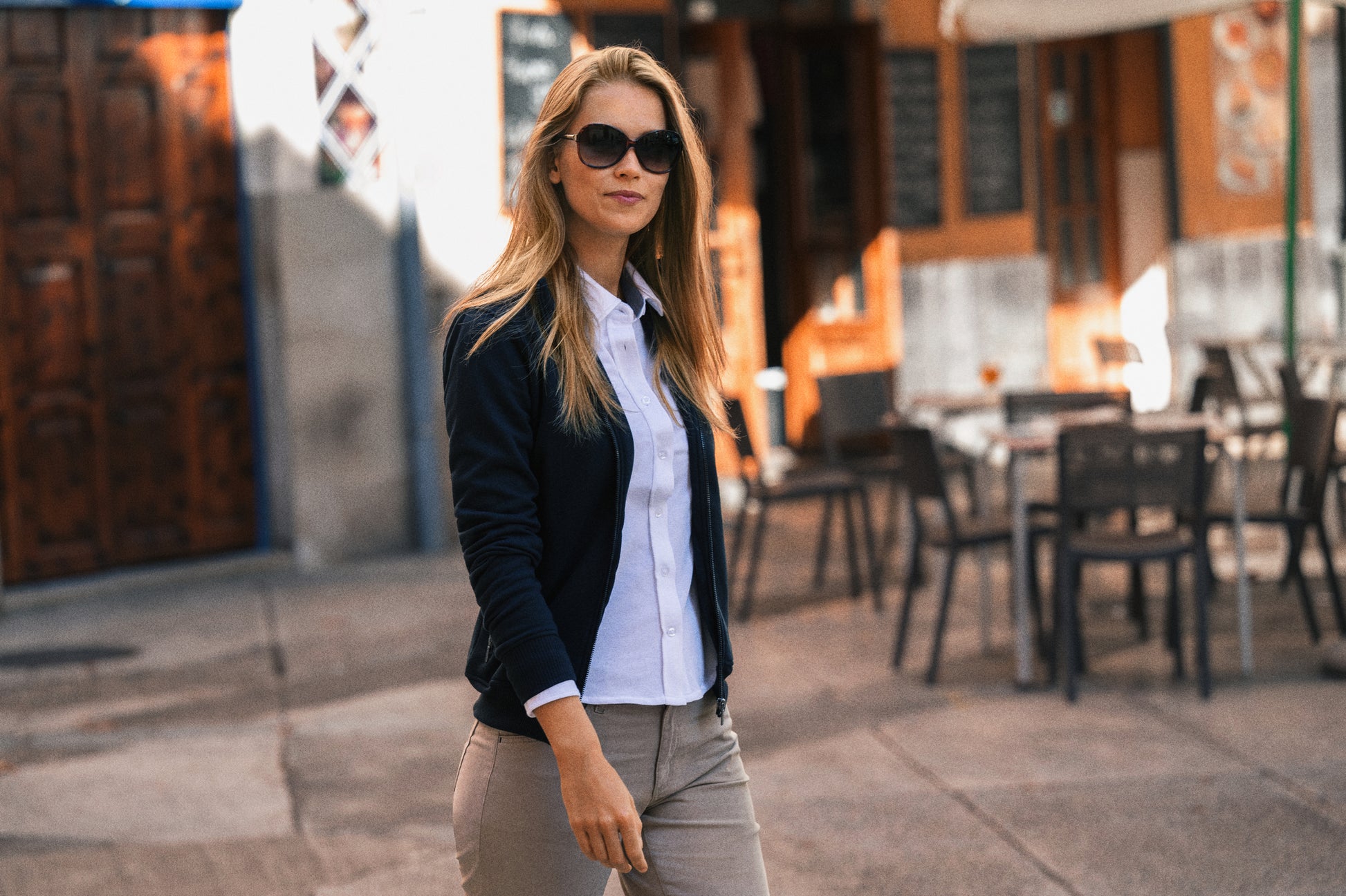 Melville Heights Woman Black