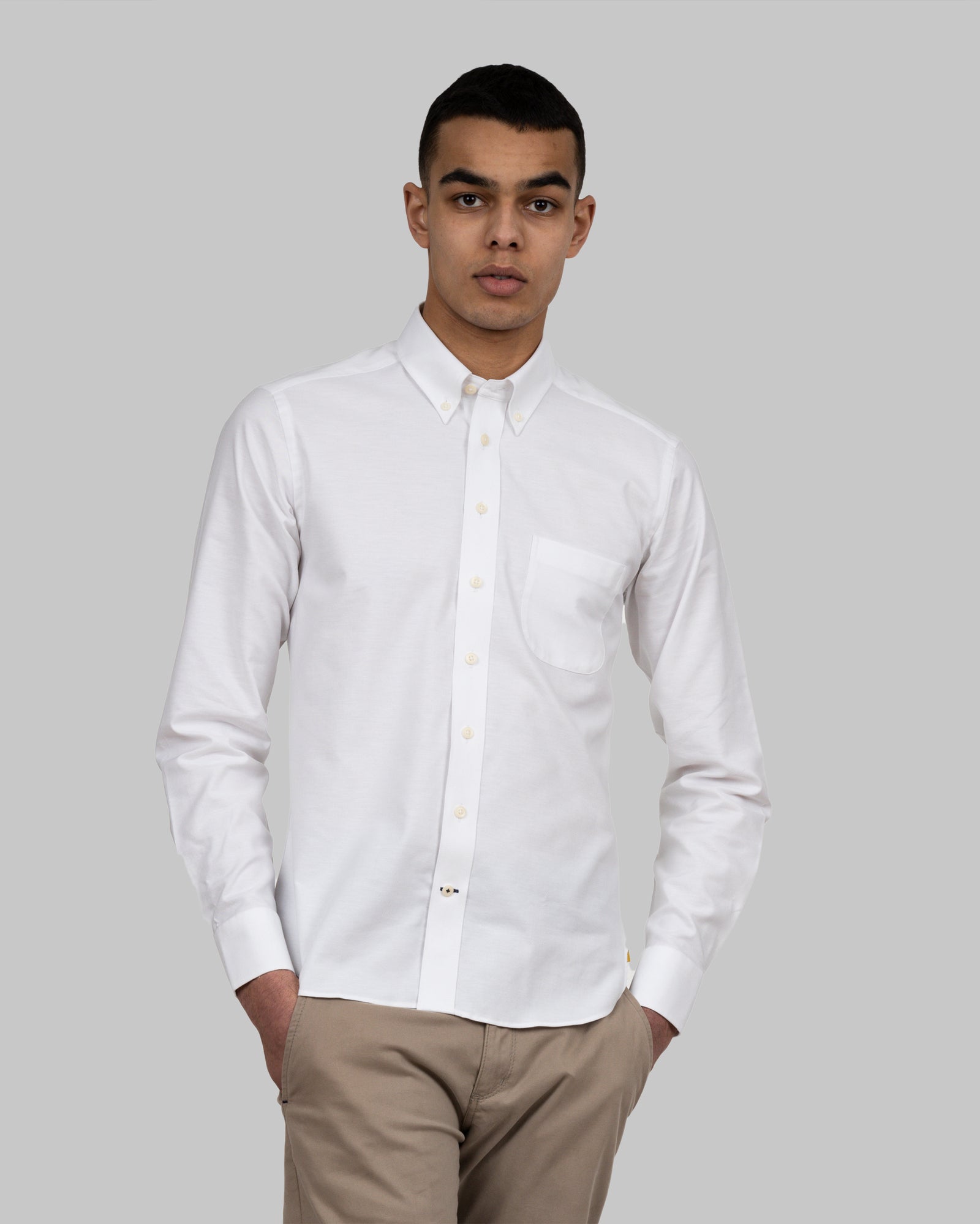 YB54 Oxford Slim White