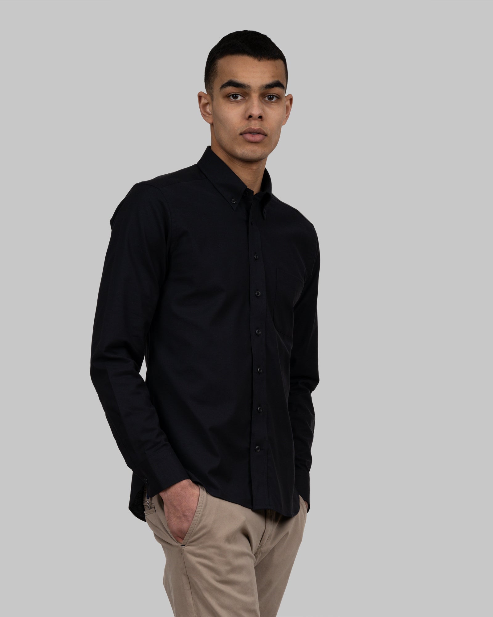 YB54 Oxford Slim Black