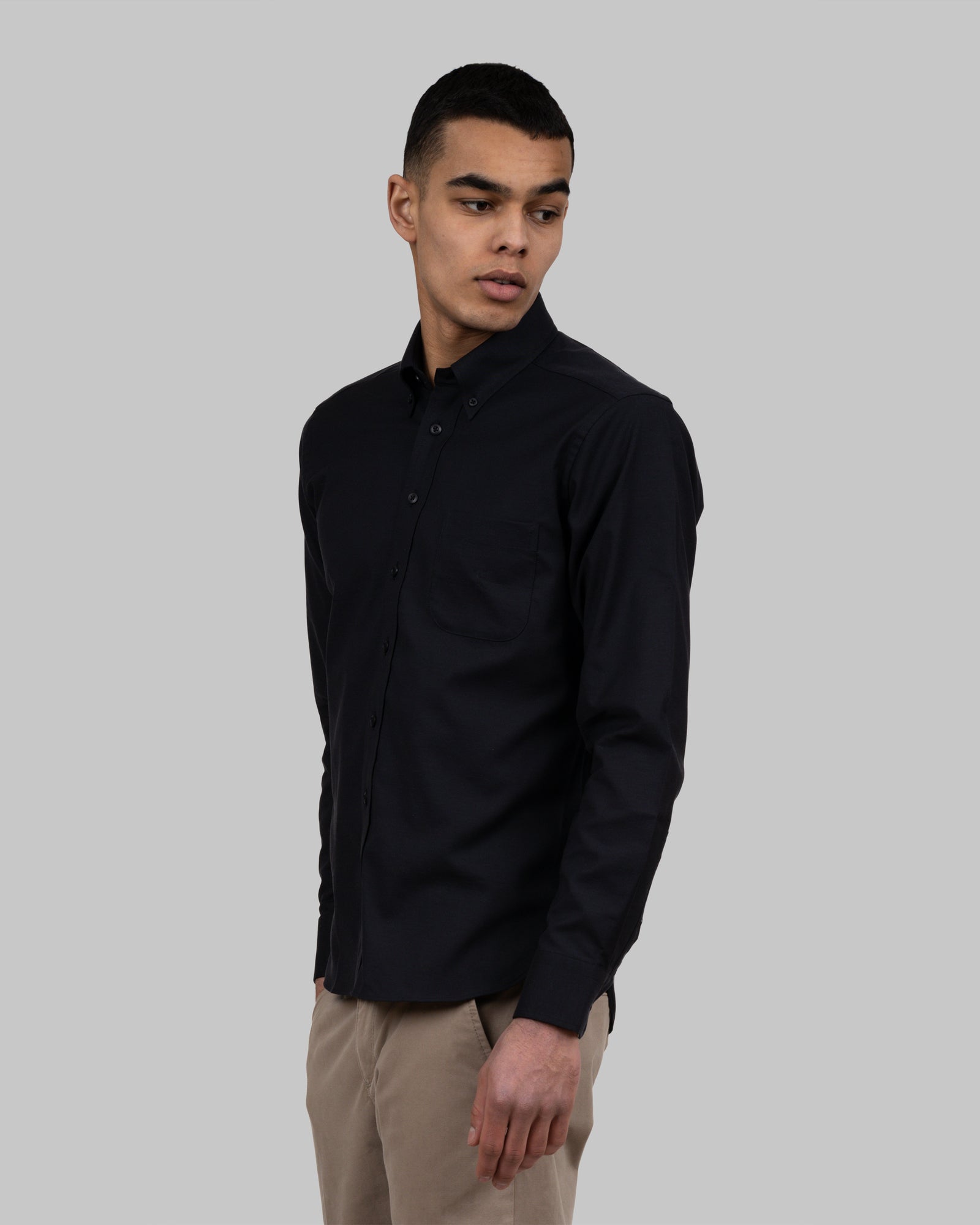 YB54 Oxford Slim Black