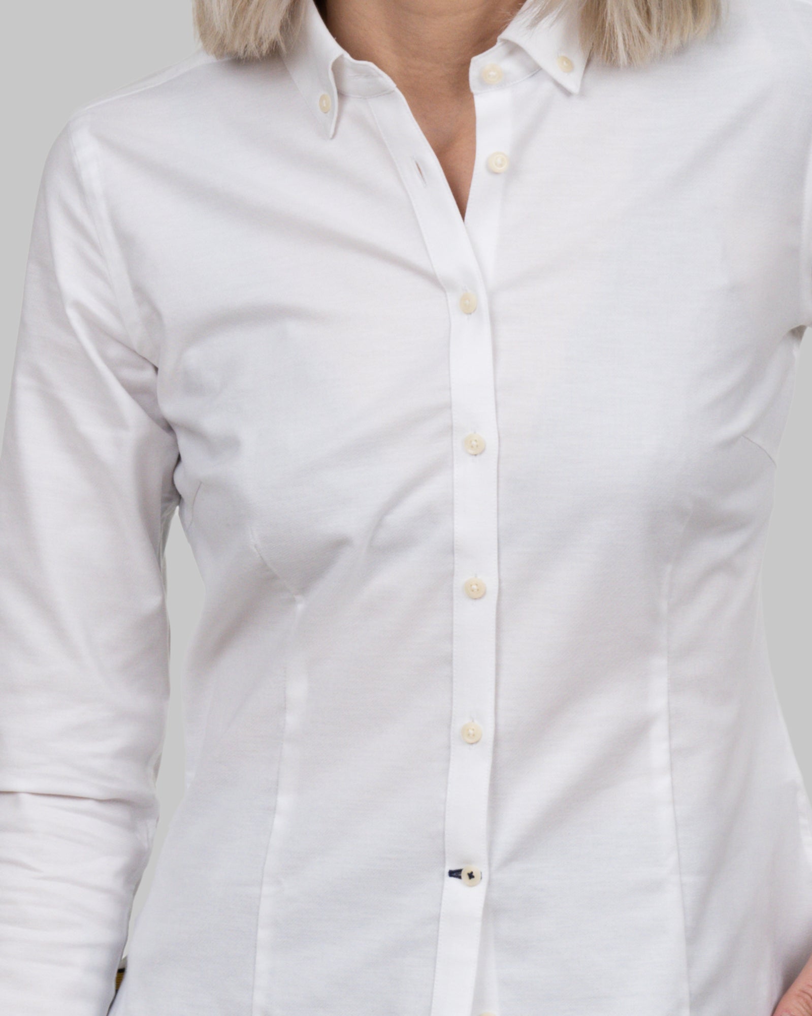 YB54 Oxford Woman White
