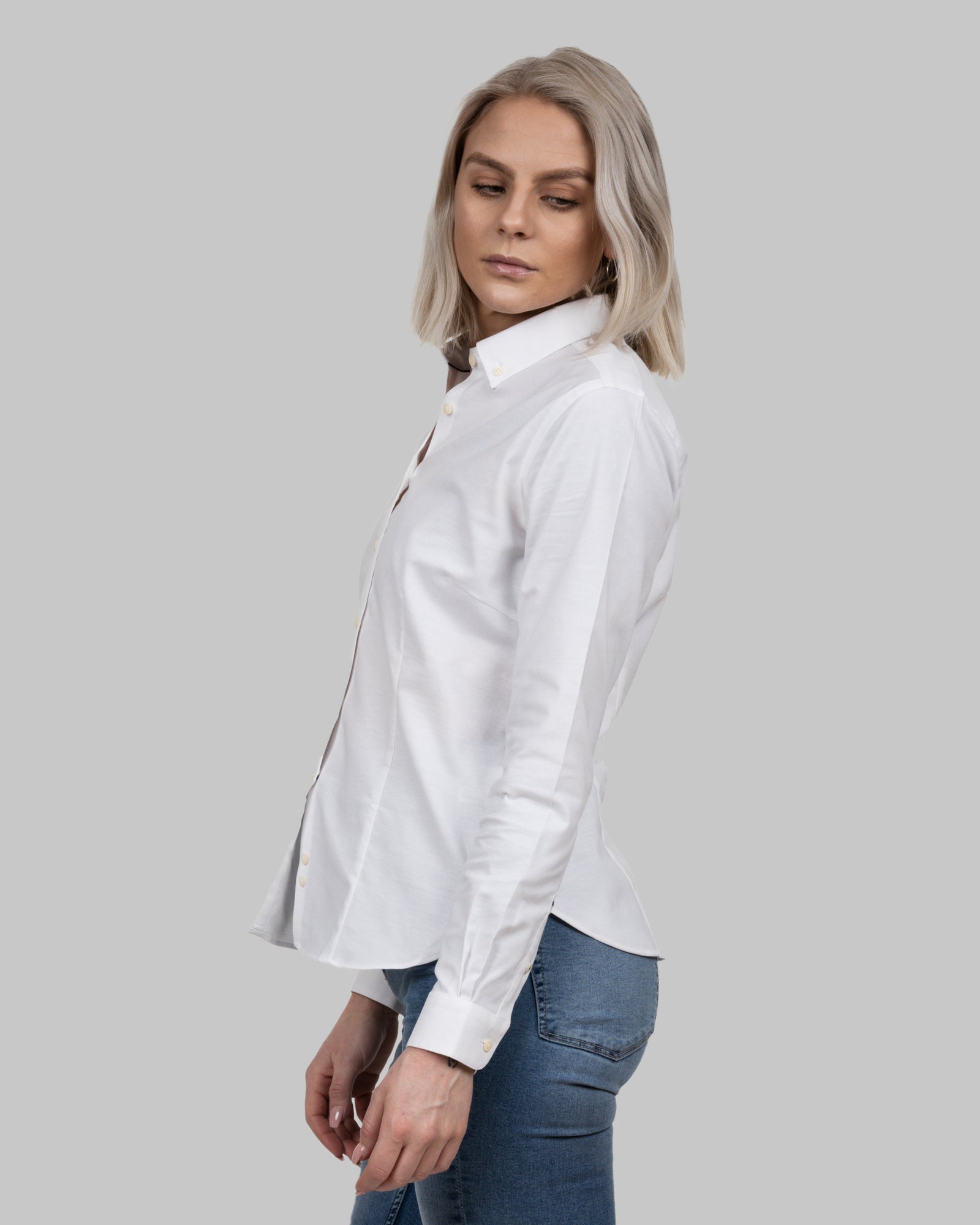 YB54 Oxford Woman White