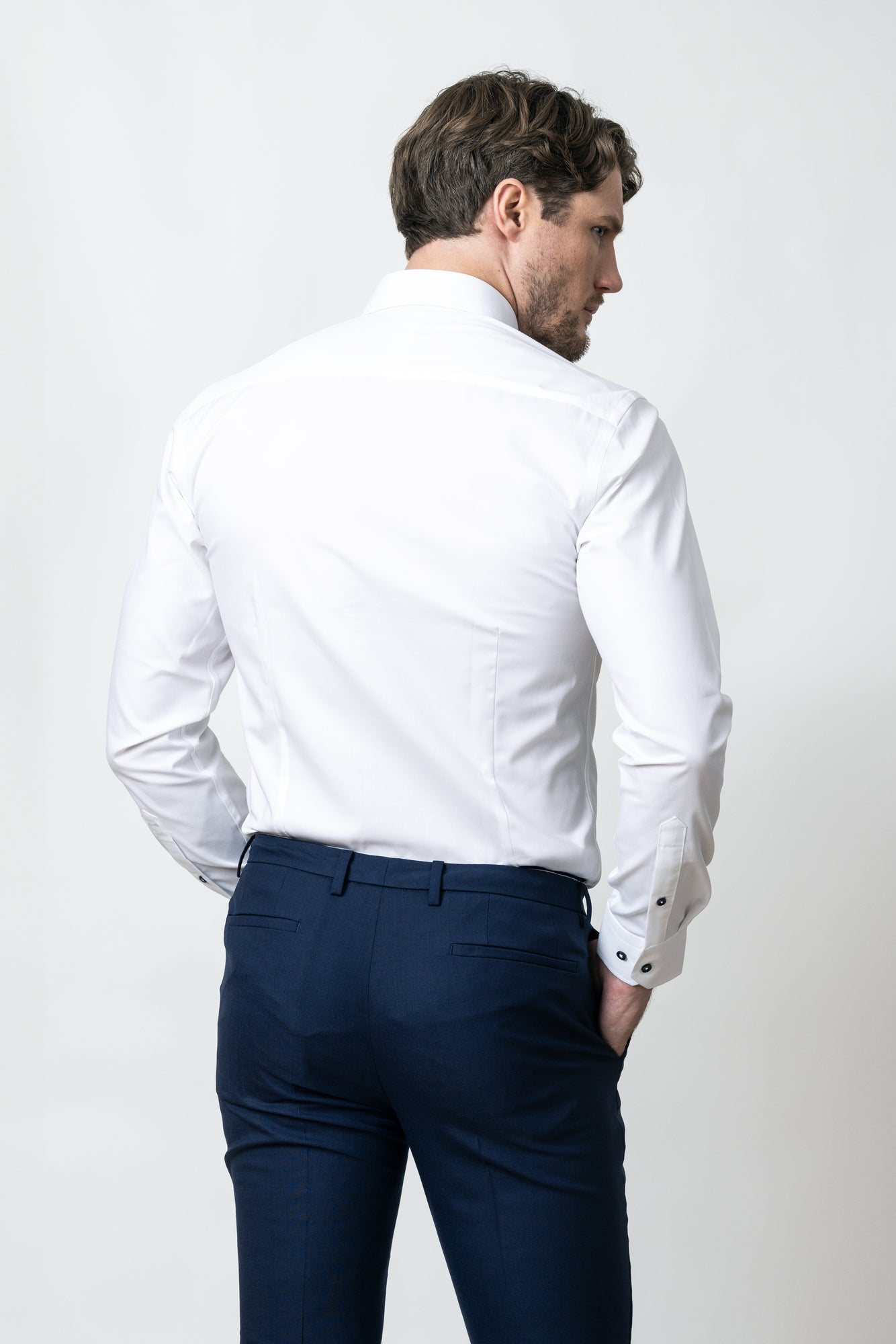 YB56 Twill Regular White / Navy
