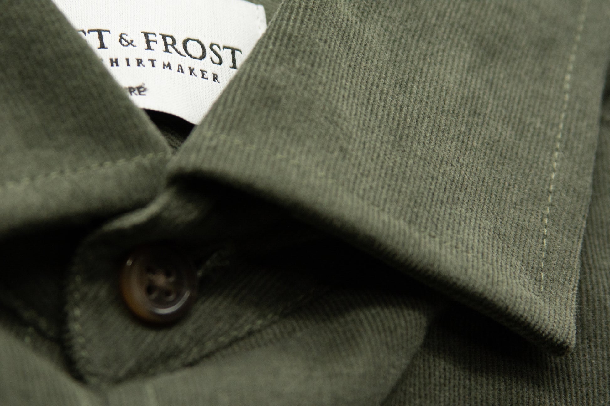 IB134 Micro Cord Tailored Green