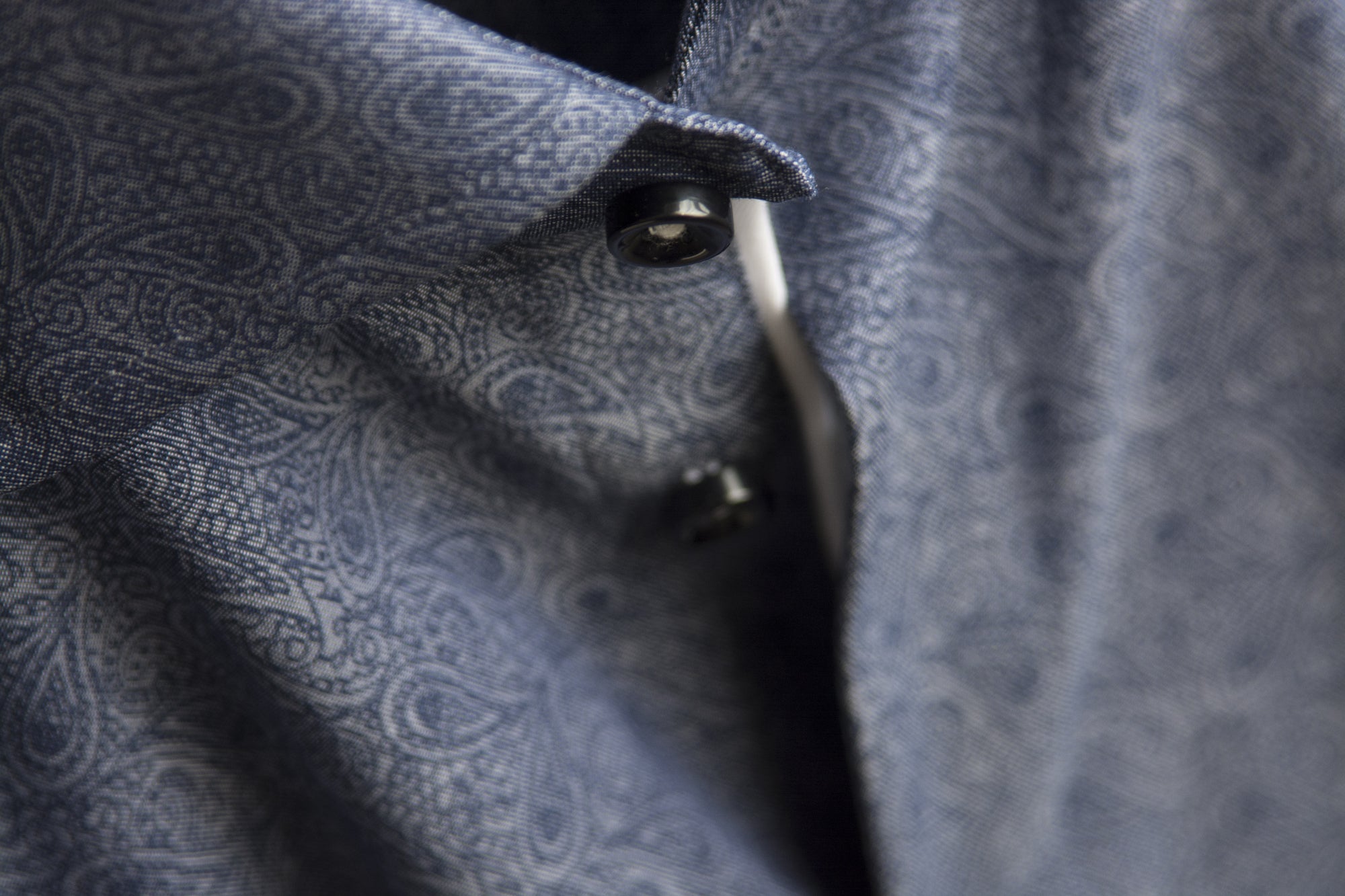PB143 Twill Regular Indigo Paisley