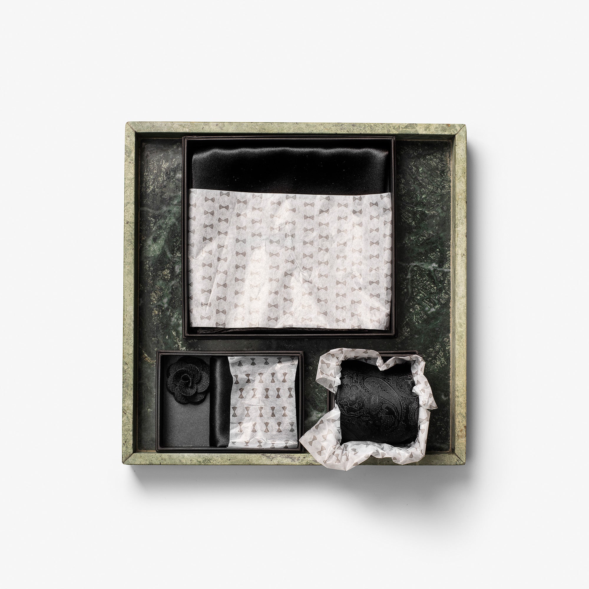 Giftbox Solid Scarf Black