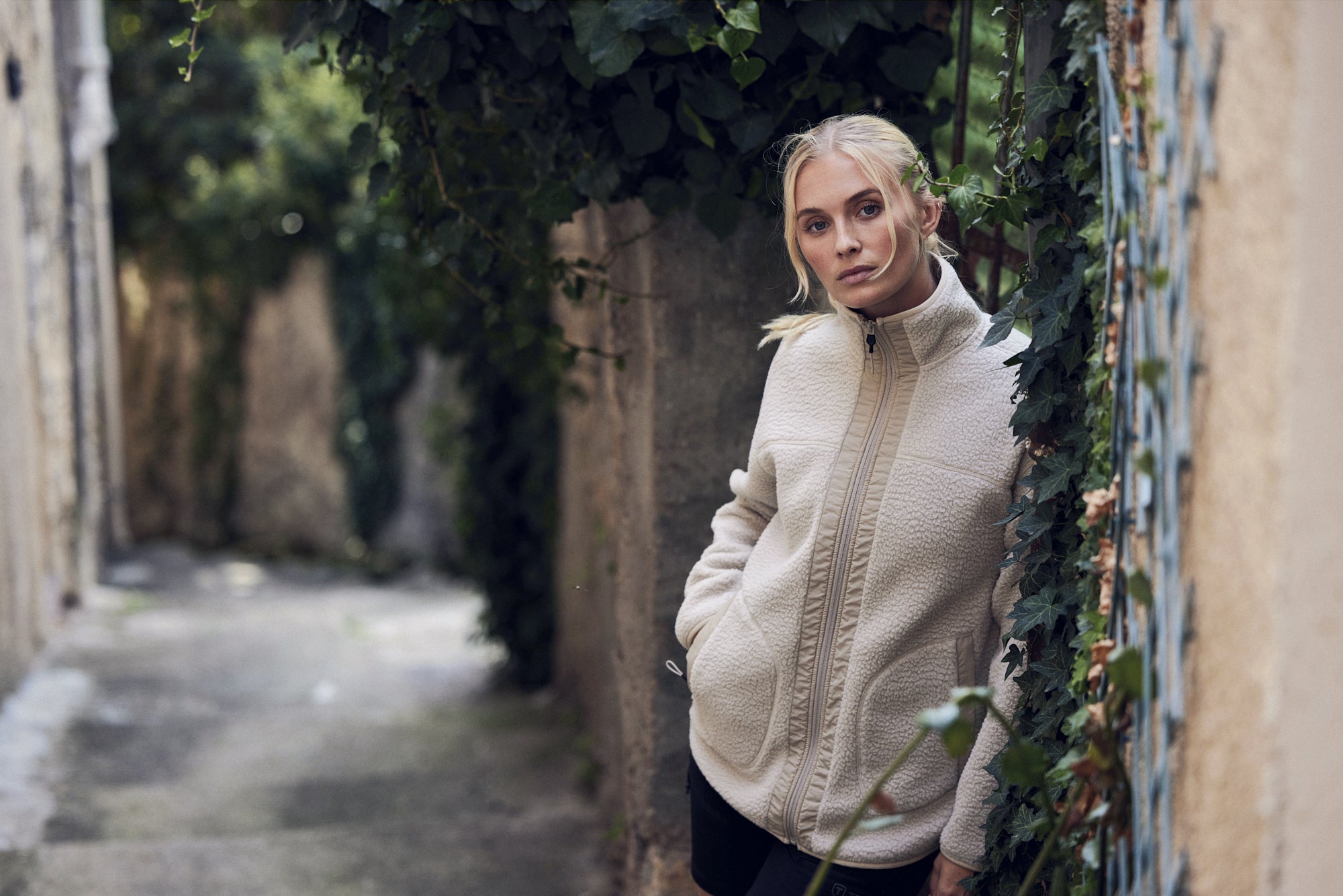 Yoke Full Zip Women