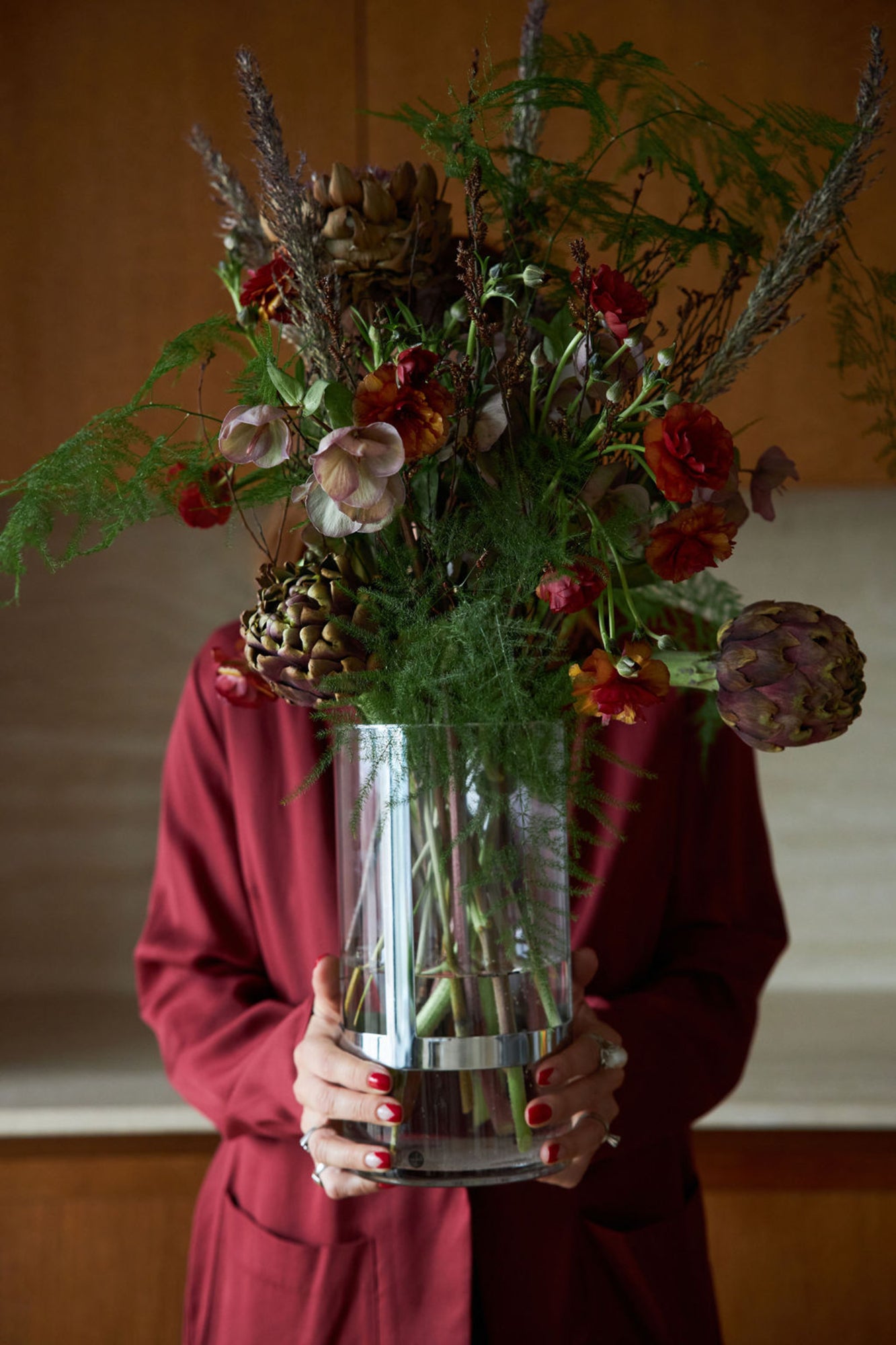 Hold Vase, Stor