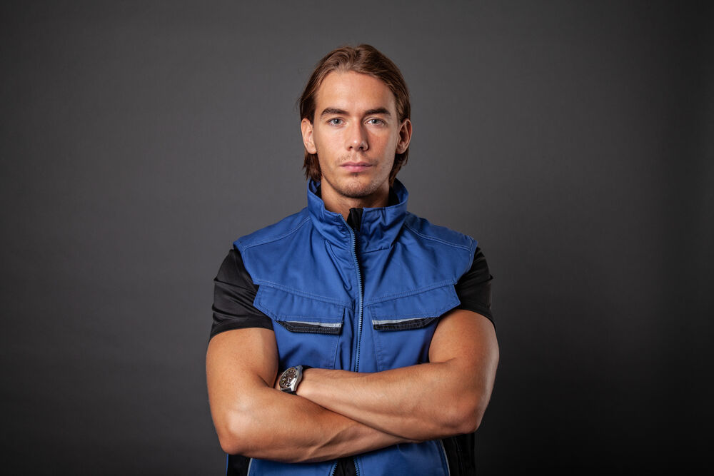5706 VEST