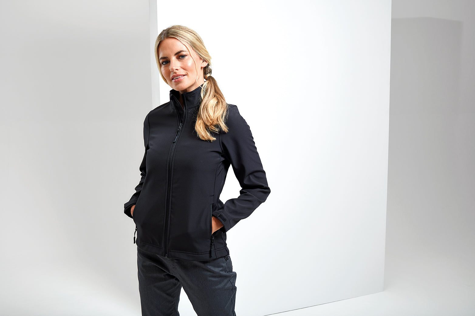 Windchecker Recycled Softshell Jacket (D) - P812