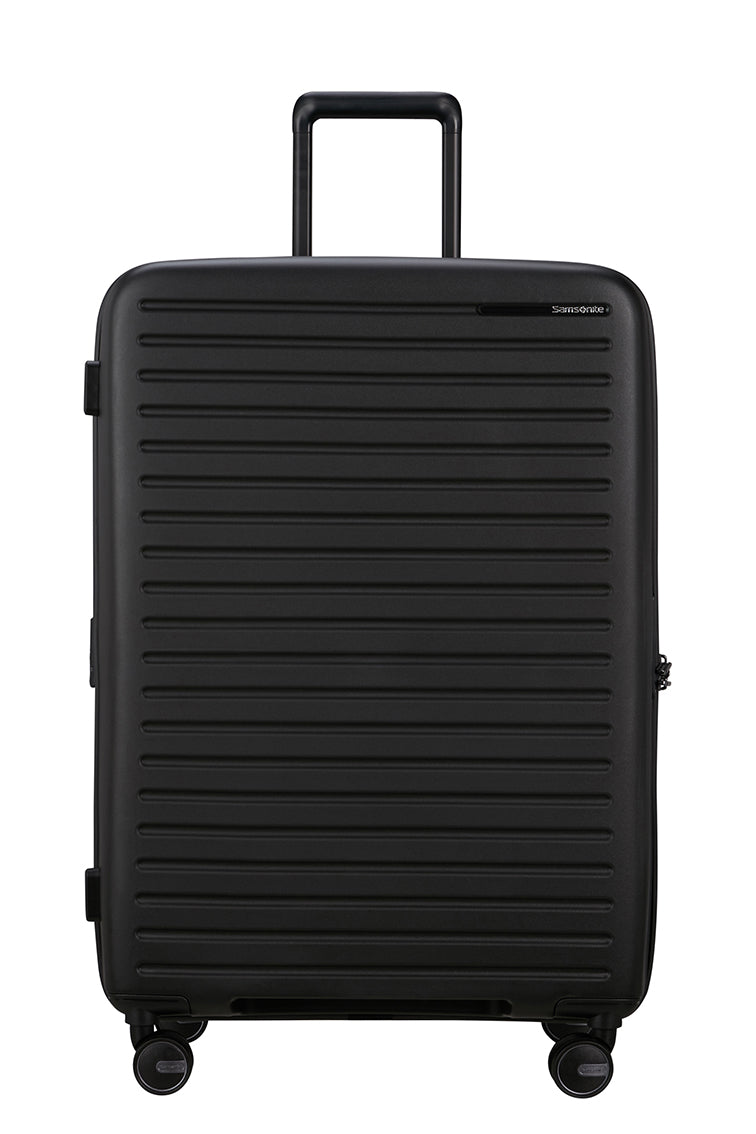 Restackd Utv. koffert 4 hjul 75cm - X150705