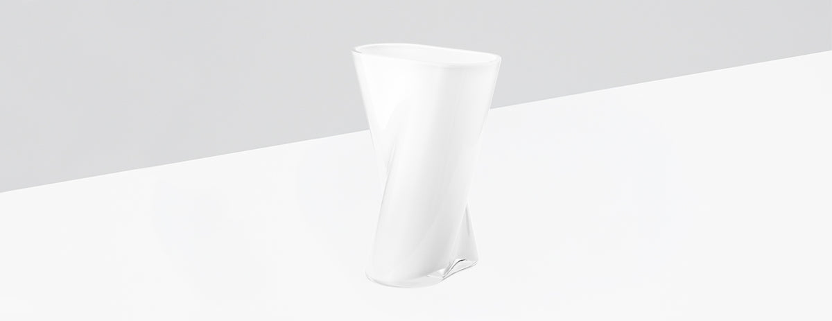 Lituus Vase, Small Hvit - FIGJ10021093
