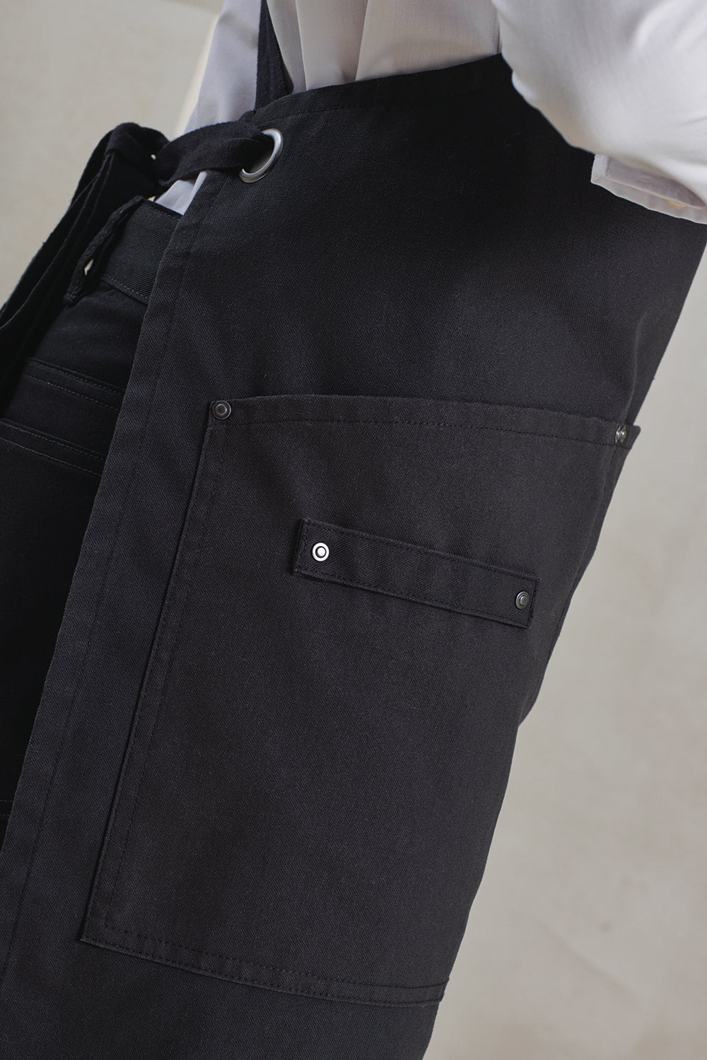 Cross-Back Clip Bib Apron - P182