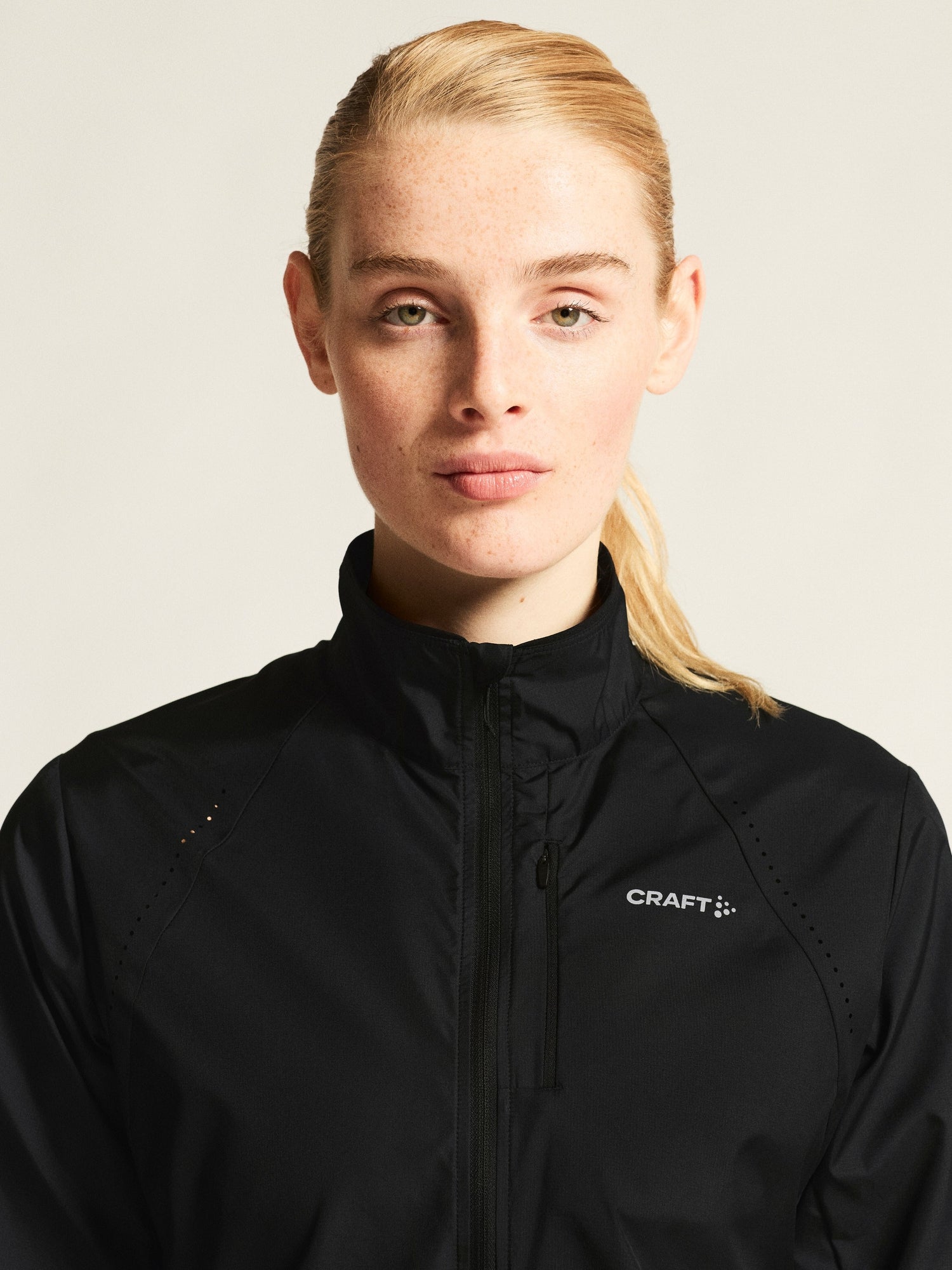 Essence Wind Jacket 2 W