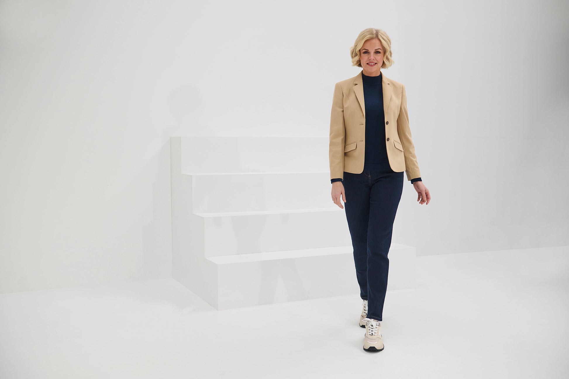 Margot Tailored Jakke (D) - TV2390