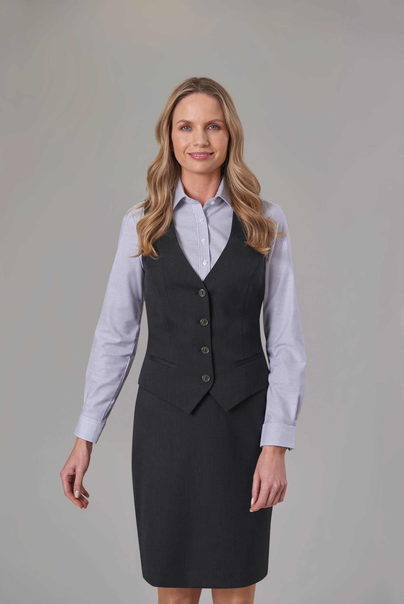 Waldorf Vest (D) - TV2260
