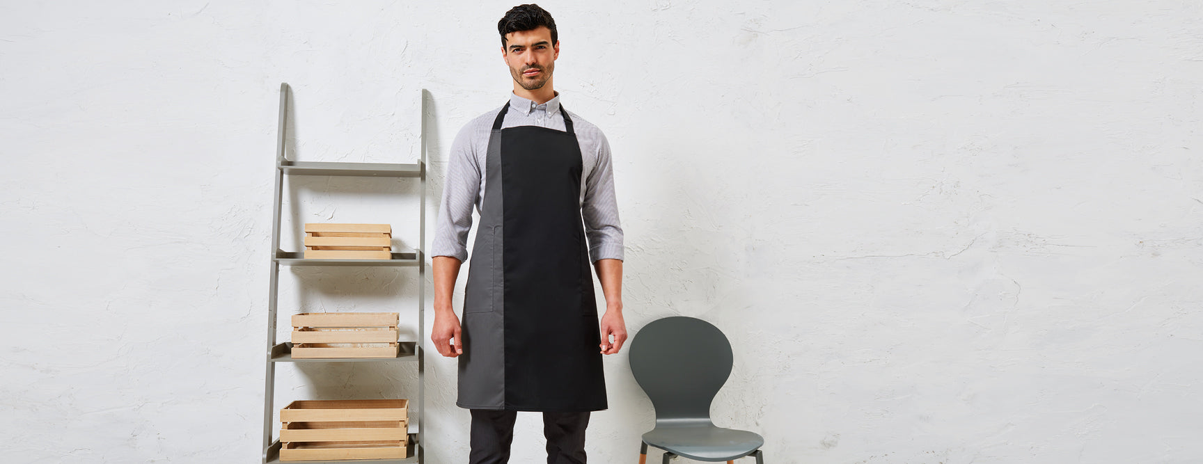 Contrast Bib Apron - P162
