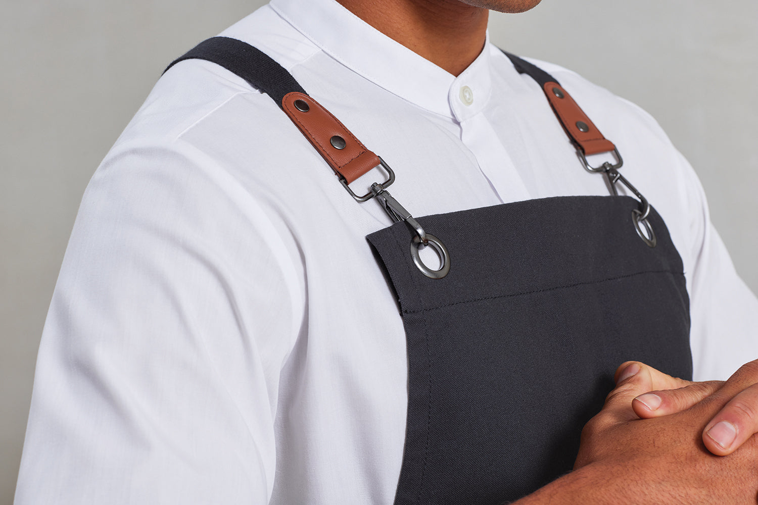 Cross-Back Clip Bib Apron - P182